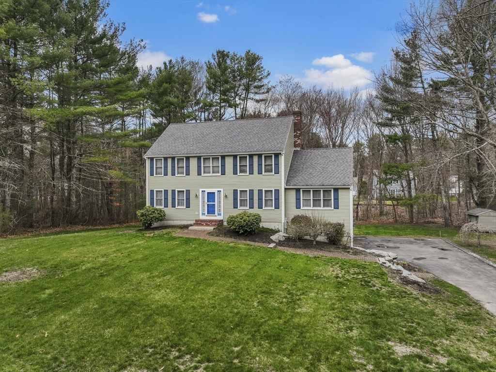 Property Photo: 5 Eileen Rd MA 02766