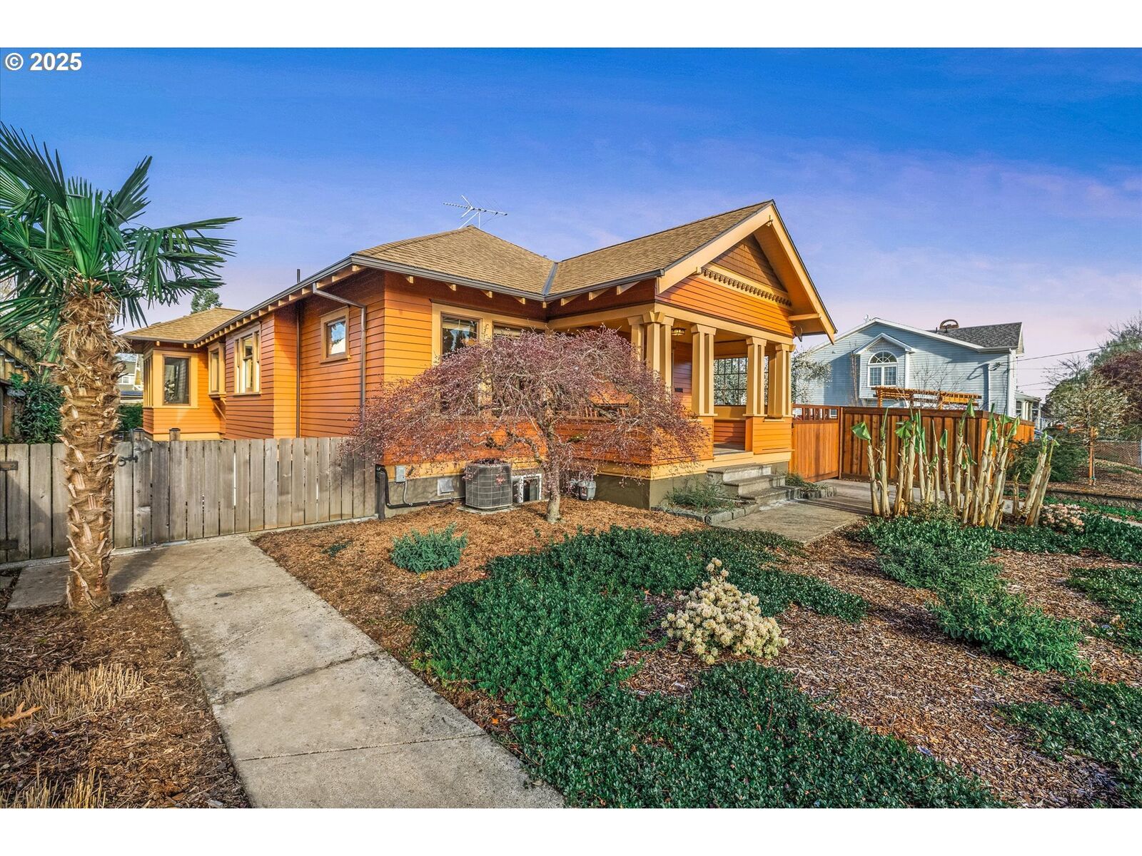 Property Photo:  6533 N Atlantic Ave A  OR 97217 