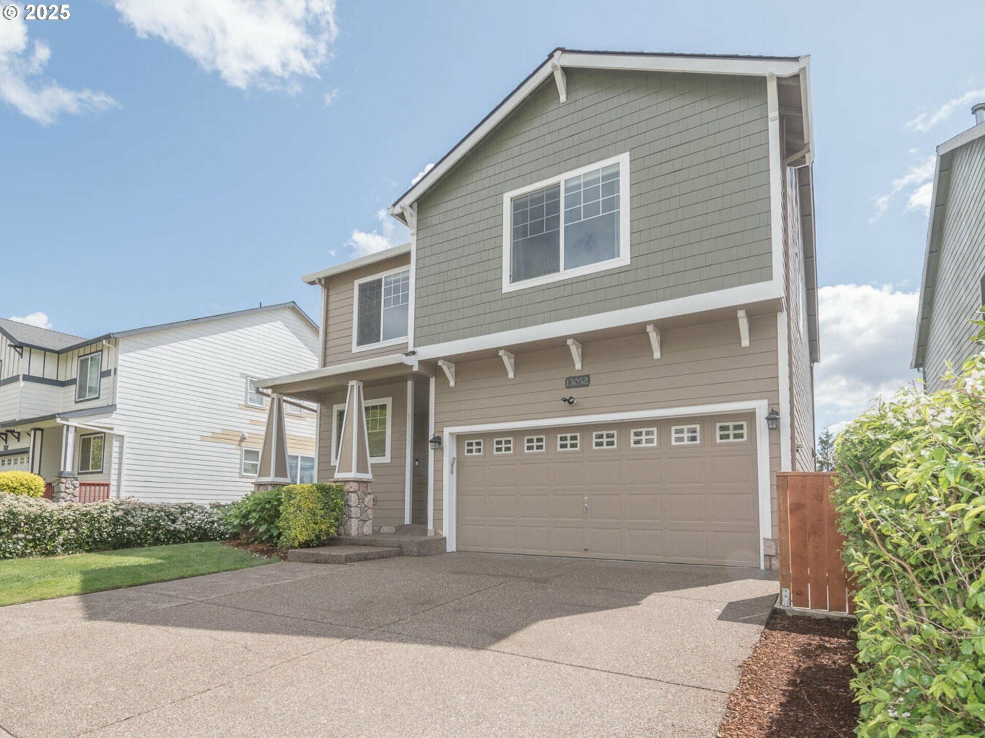 Property Photo: 13052 SE Meadehill Ave OR 97086