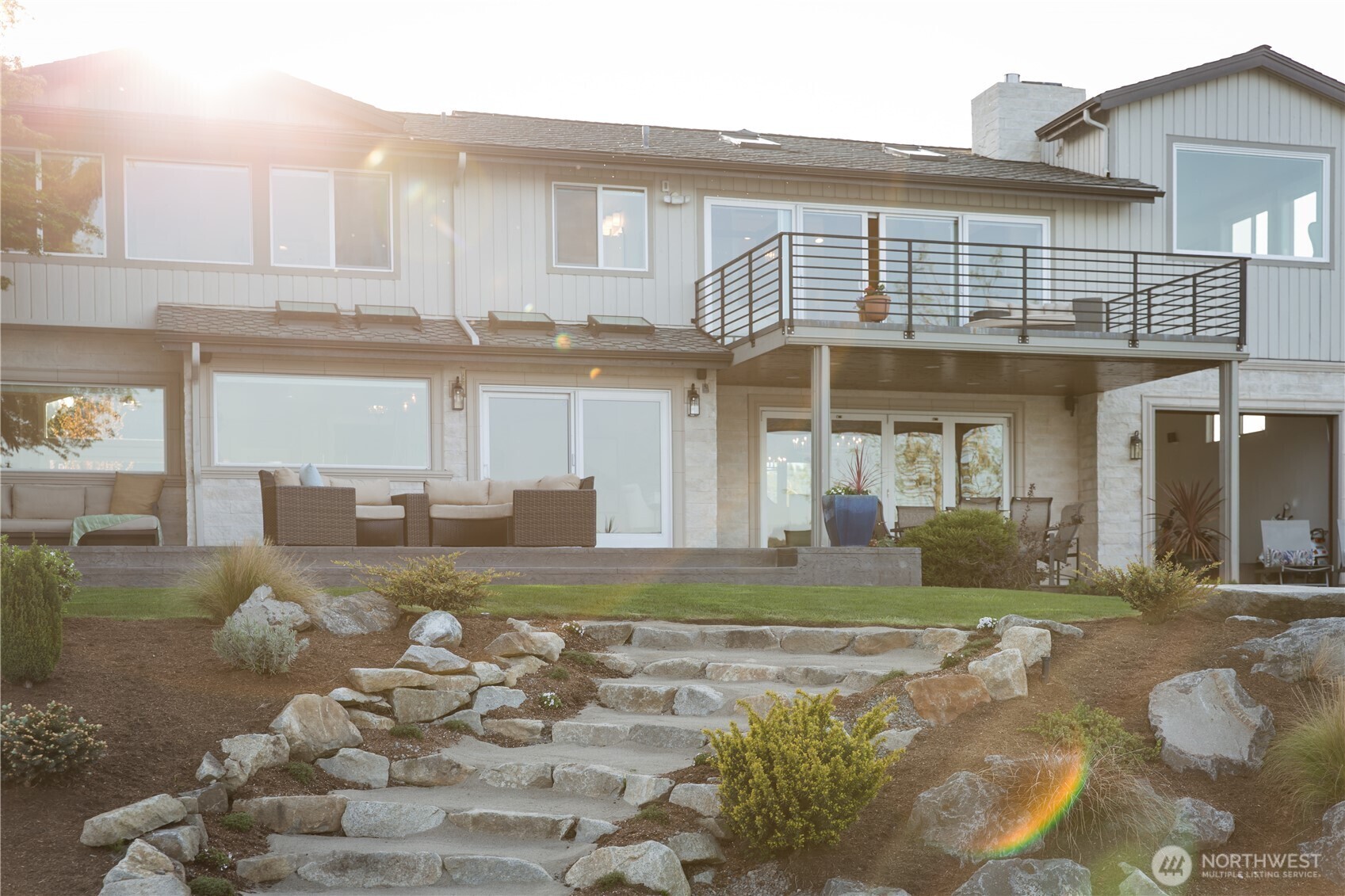 Property Photo: 4704 194th Ave SE WA 98027