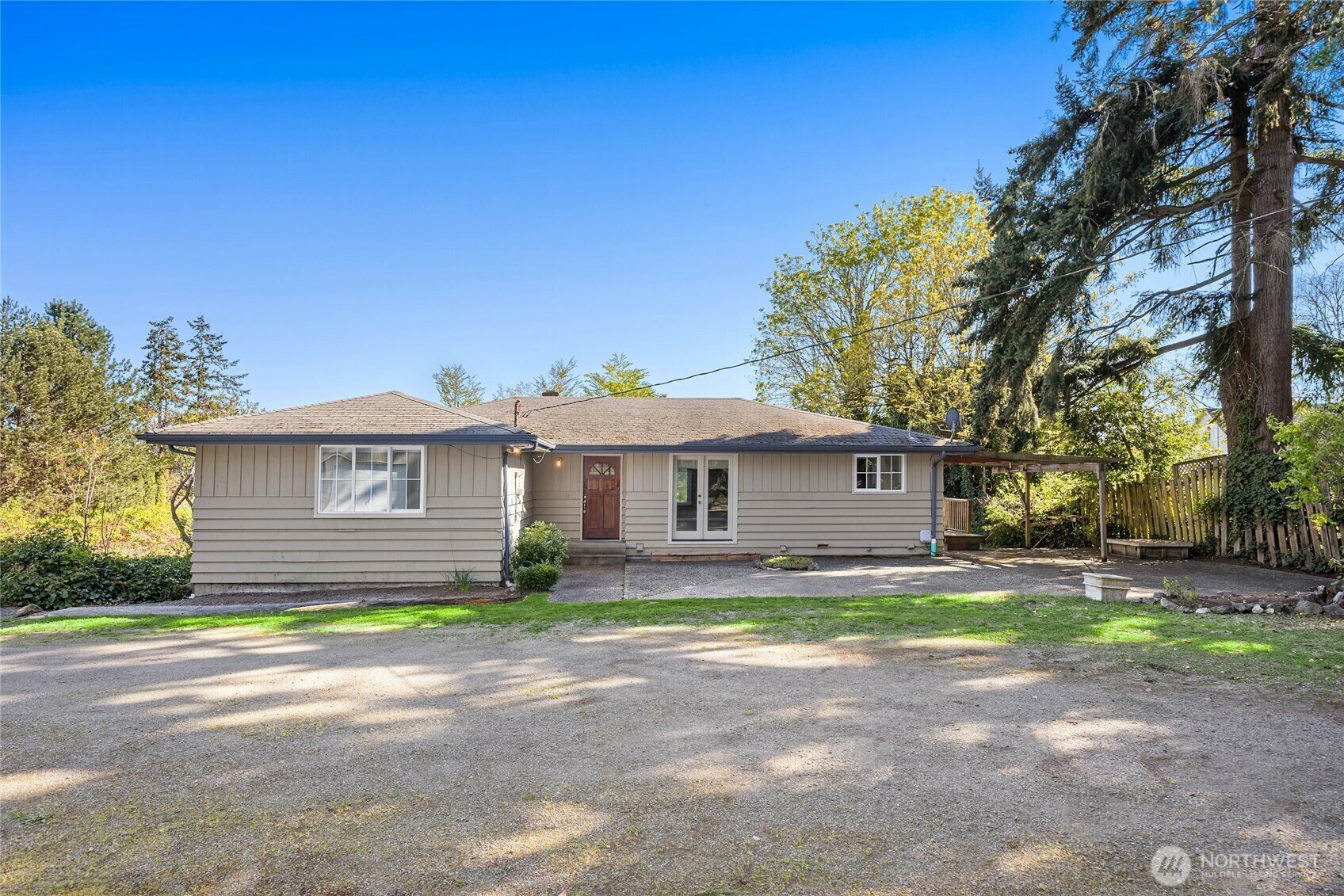 Property Photo: 267 Gideon Lane NW WA 98110