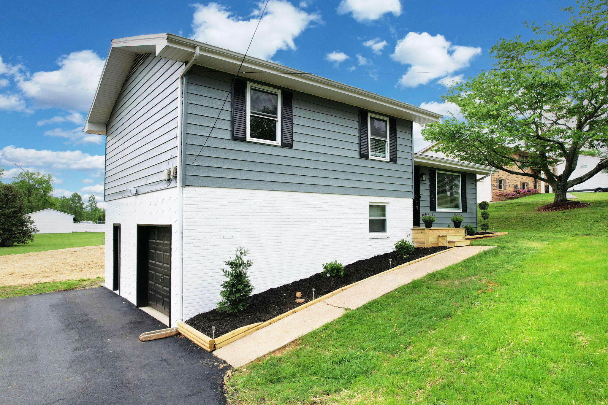 Property Photo: 1680 Rolling Brook Drive NE TN 37323