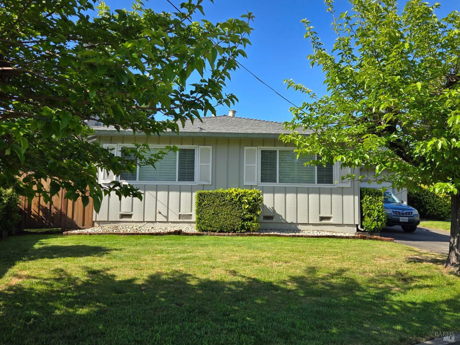 Property Photo: 519 Tamarack Drive CA 94903