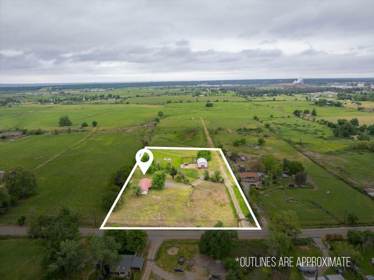 Property Photo: 5210 Balls Ferry Road CA 96007