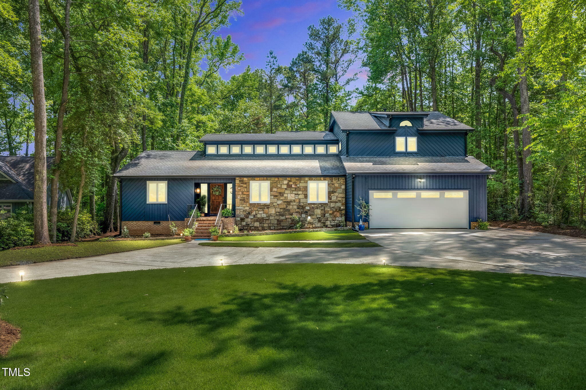 Property Photo: 106 Silverwood Lane NC 27518