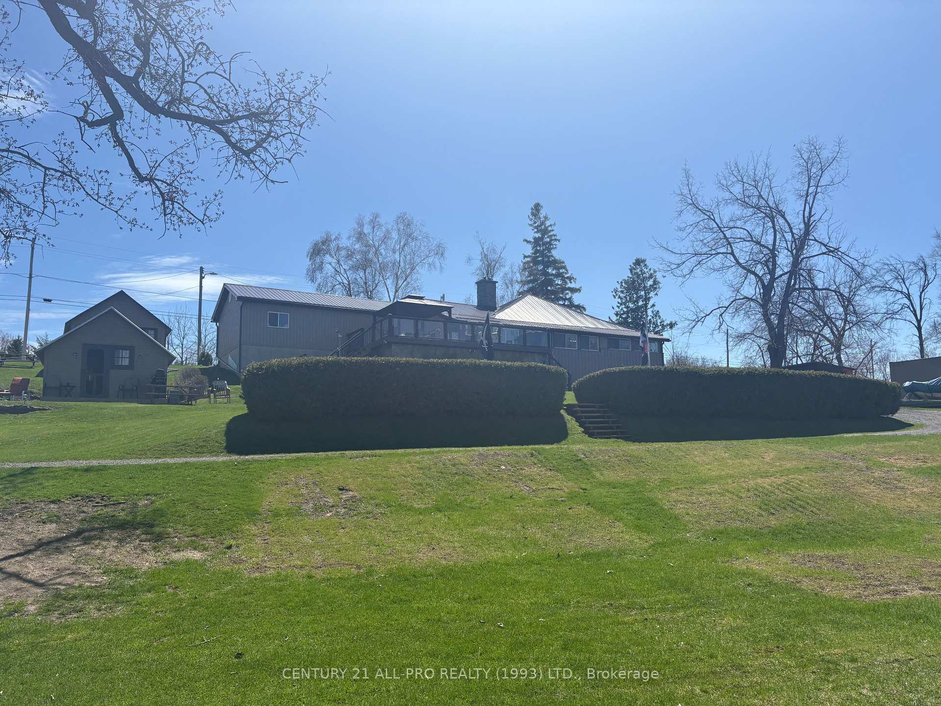 Photo de la propriété: 1267 South Shore Road ON K7R 3K7