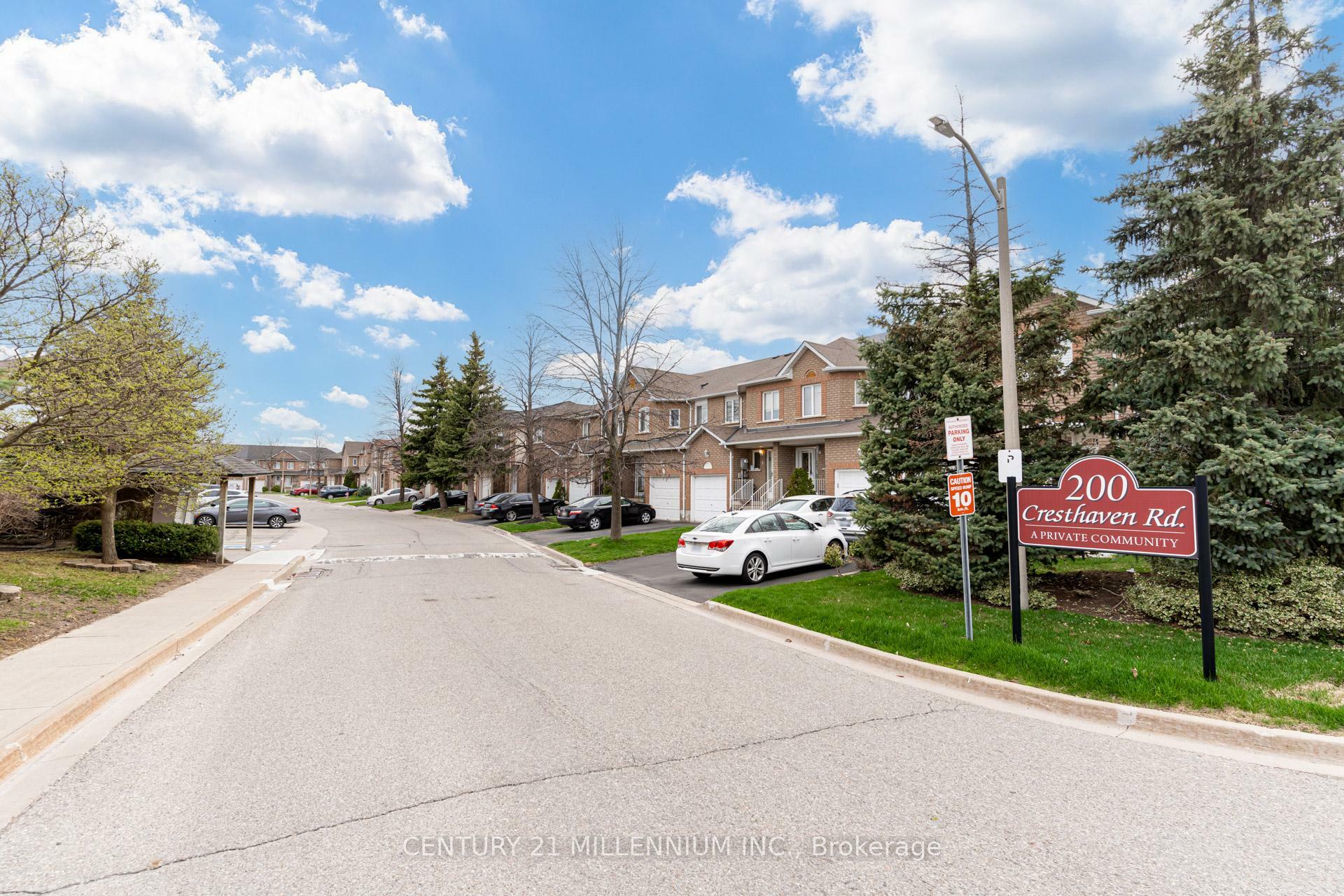 Photo de la propriété: 200 Cresthaven Road 2 ON L7A 1G5