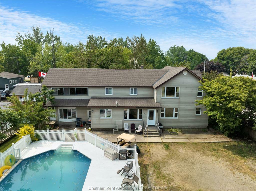Photo de la propriété: 943 Mariners Road ON N7L 4K4