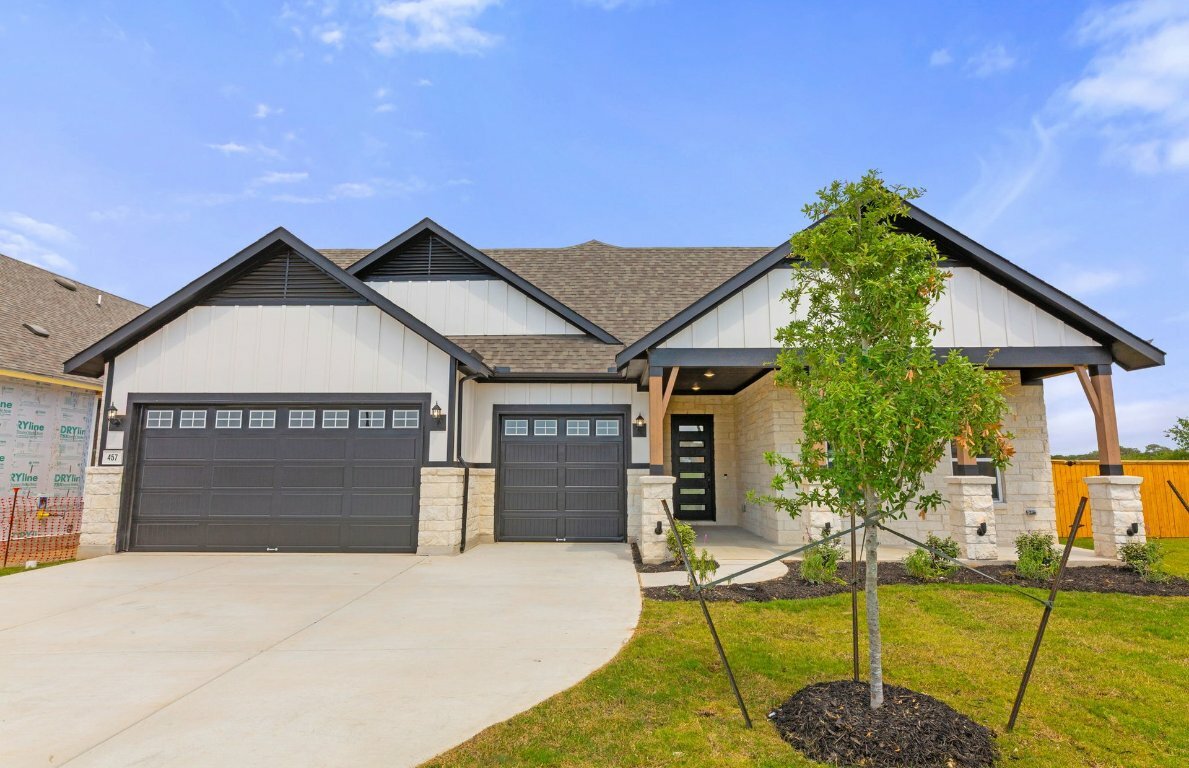 Property Photo: 457 Tumbling Creek Run TX 78640