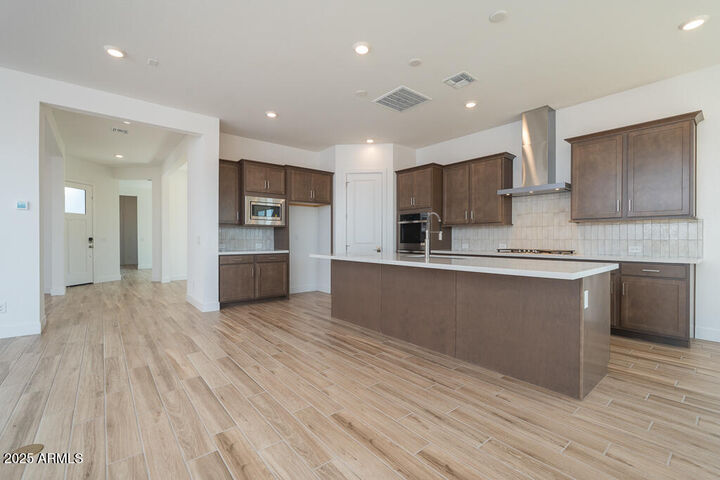 Property Photo:  852 W Golden Ore Pass  AZ 85120 