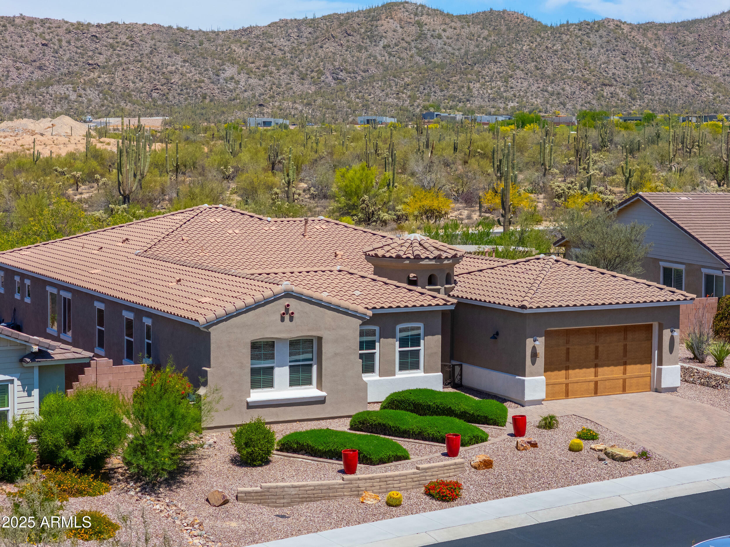 Property Photo: 7330 W Cactus Flower Pass AZ 85658