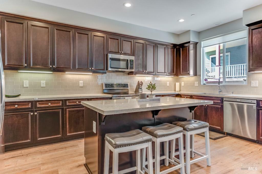 218 Johnson Street  Windsor CA 95492 photo