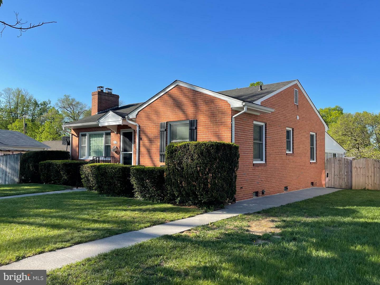 111 Montague Avenue  Winchester VA 22601 photo