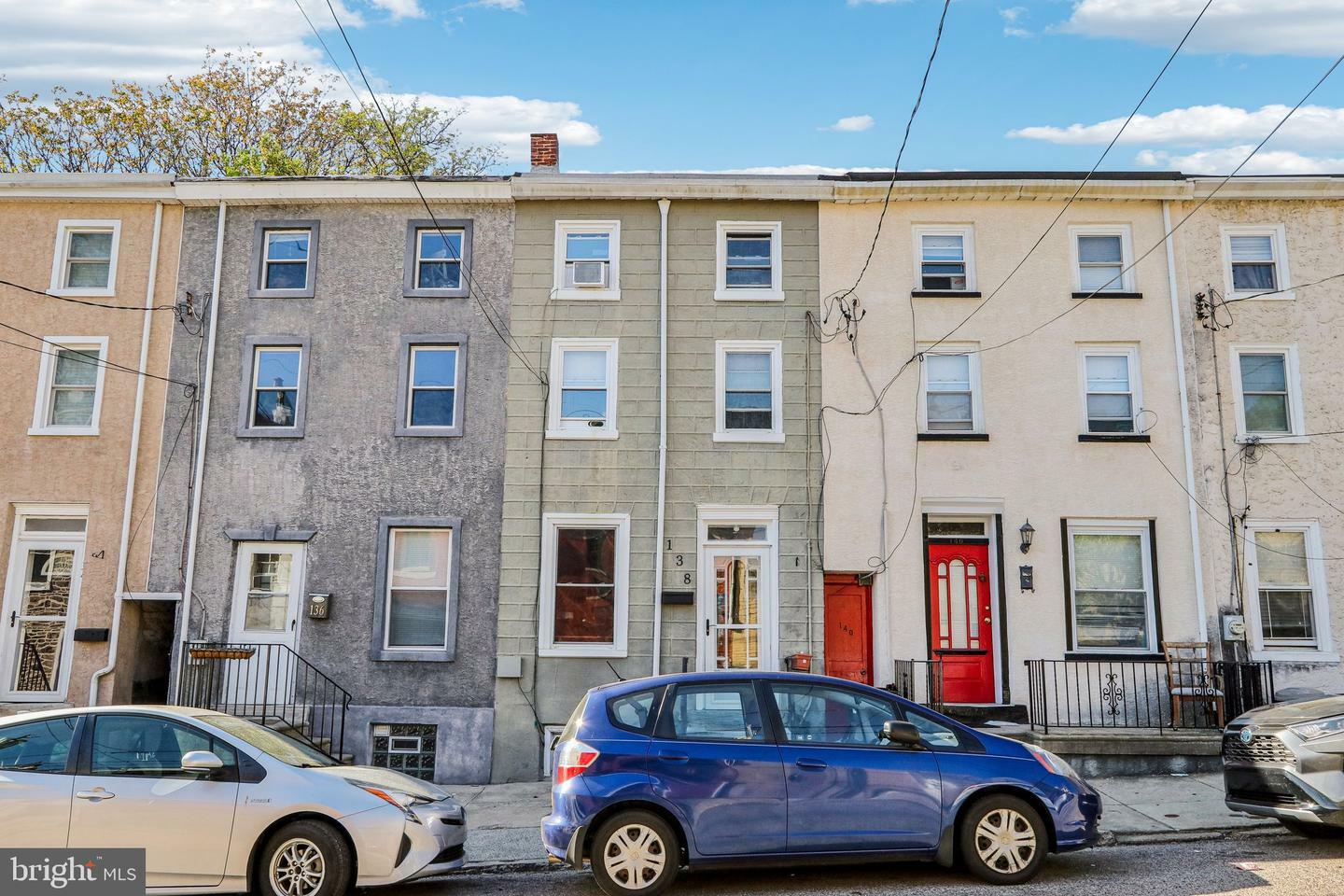 138 Grape Street  Philadelphia PA 19127 photo