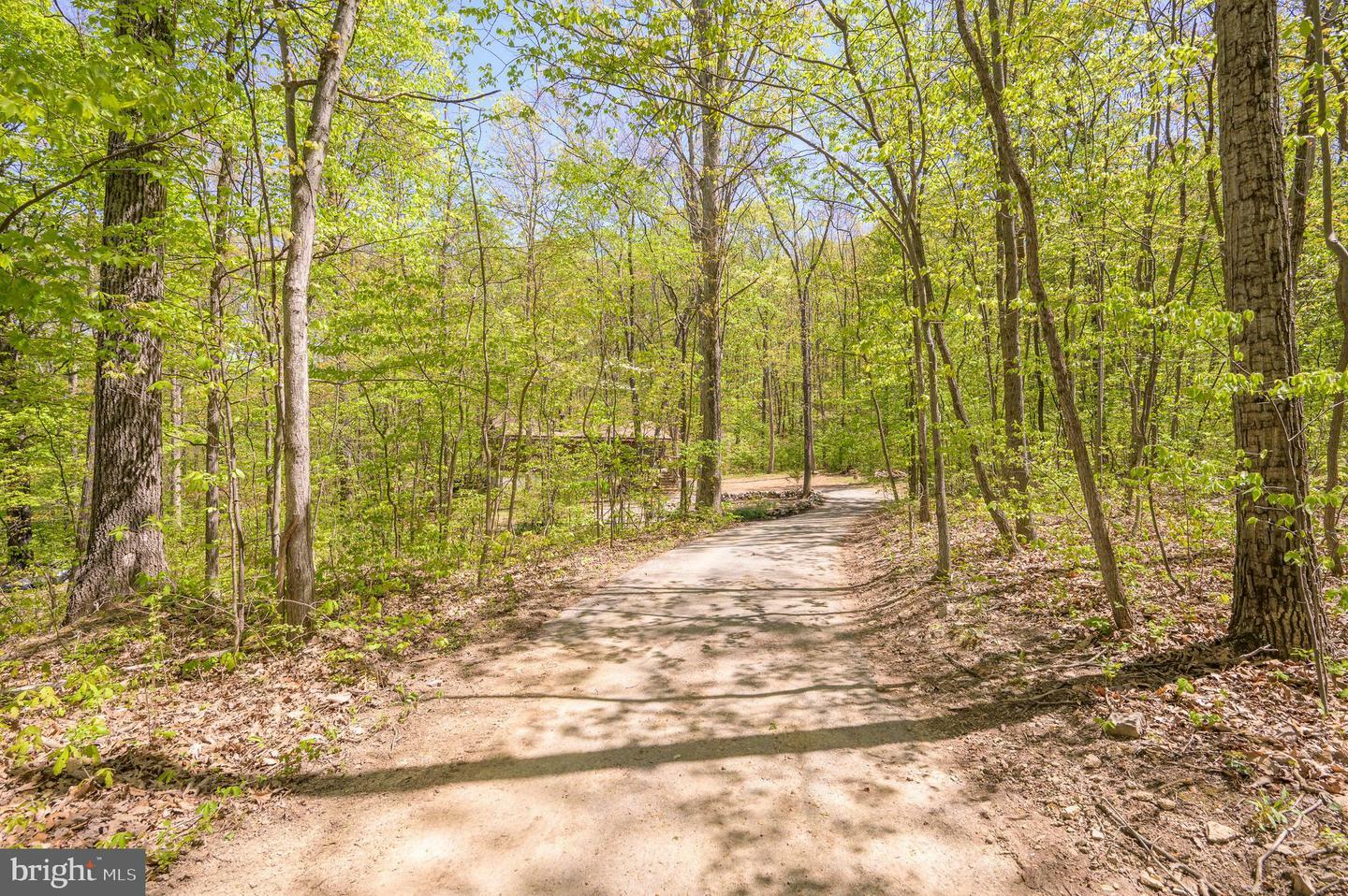Property Photo: 555 Huckleberry Drive WV 25420