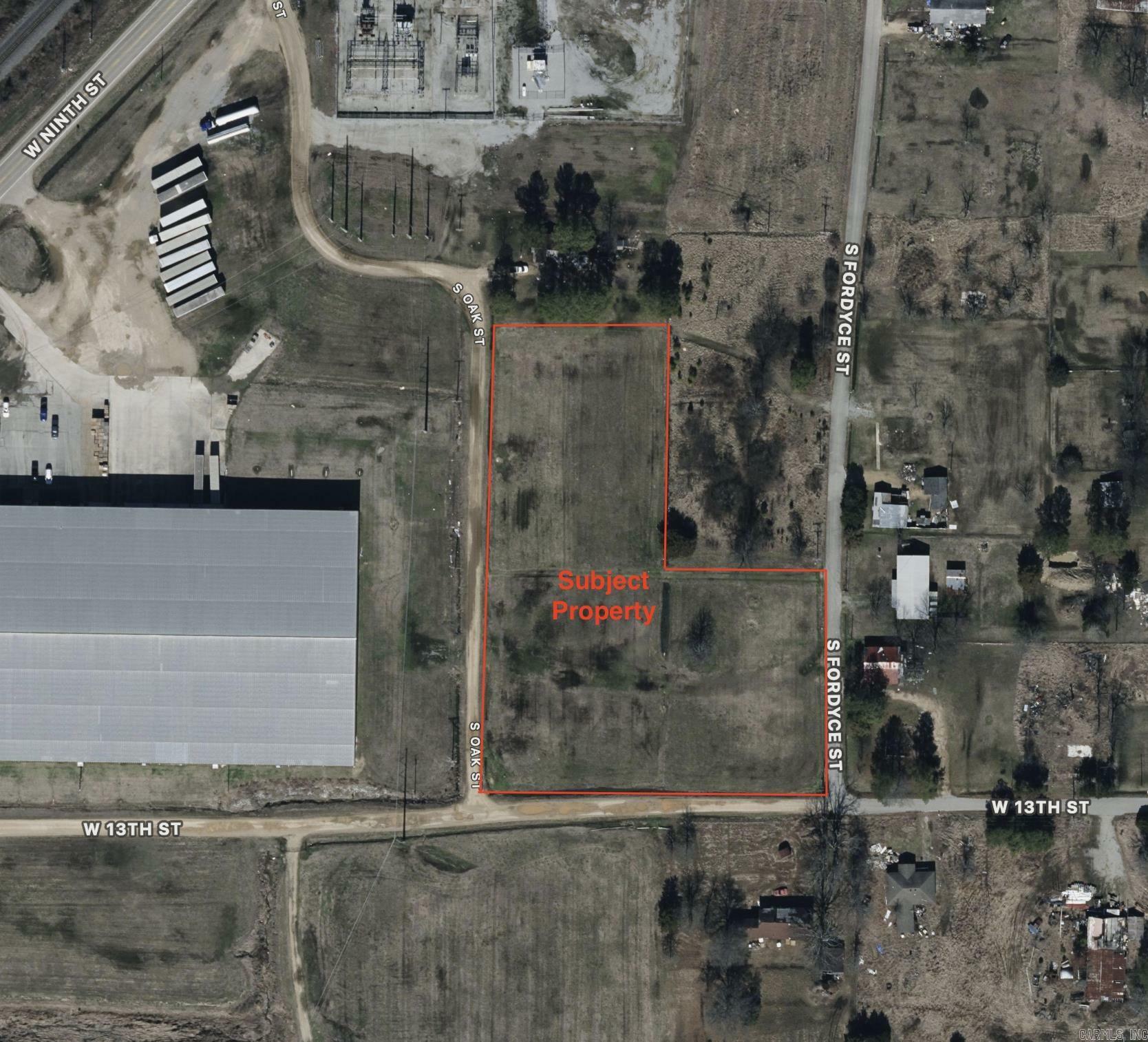Property Photo: 2.5 Acres Oak Street AR 72461