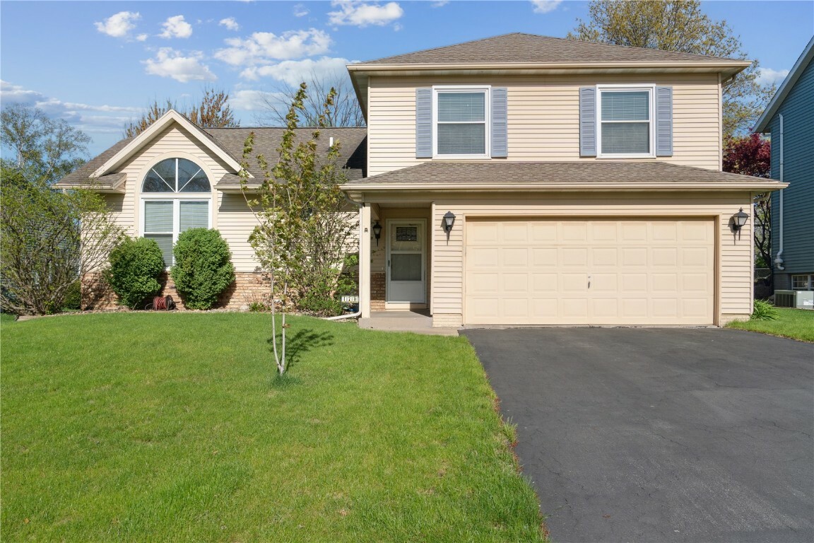 Property Photo: 4700 Coventry Lane NE IA 52402