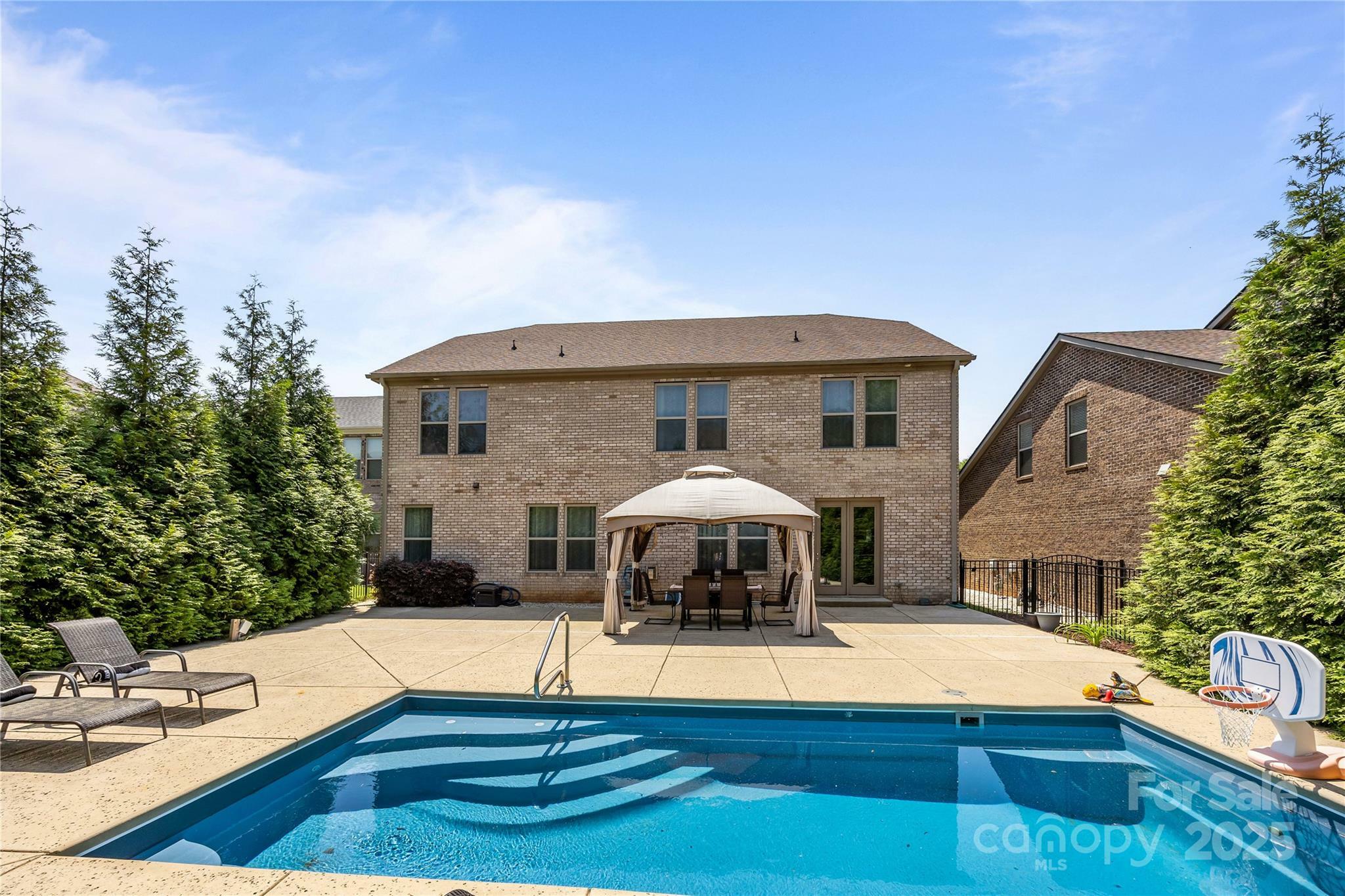 Property Photo: 8614 Goodman Park Court NC 28277
