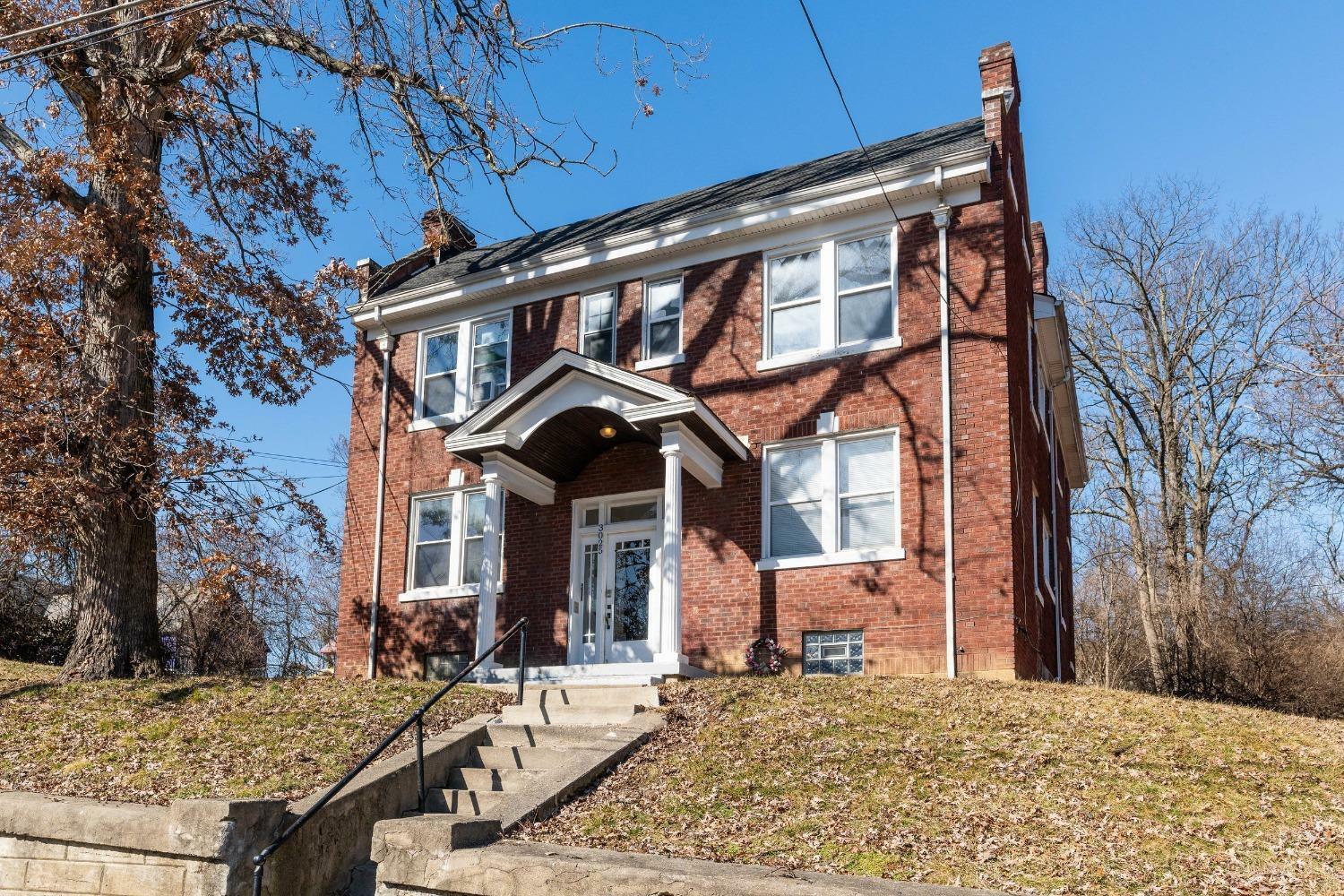 Property Photo: 3025 Gilbert Avenue OH 45206