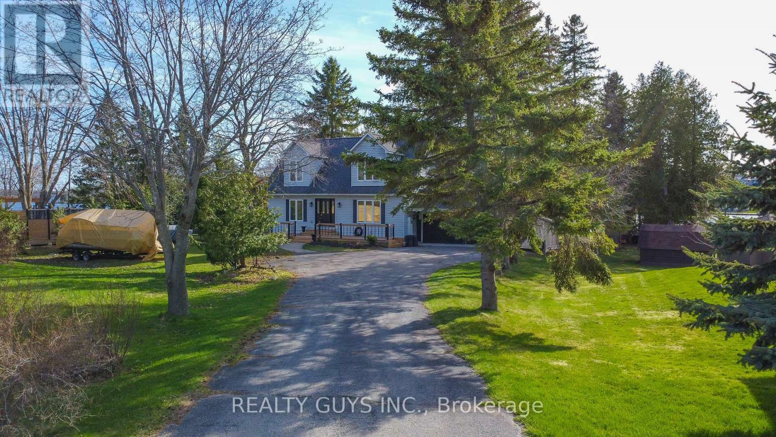Property Photo: 867 Twomey Place ON K0L 1T0