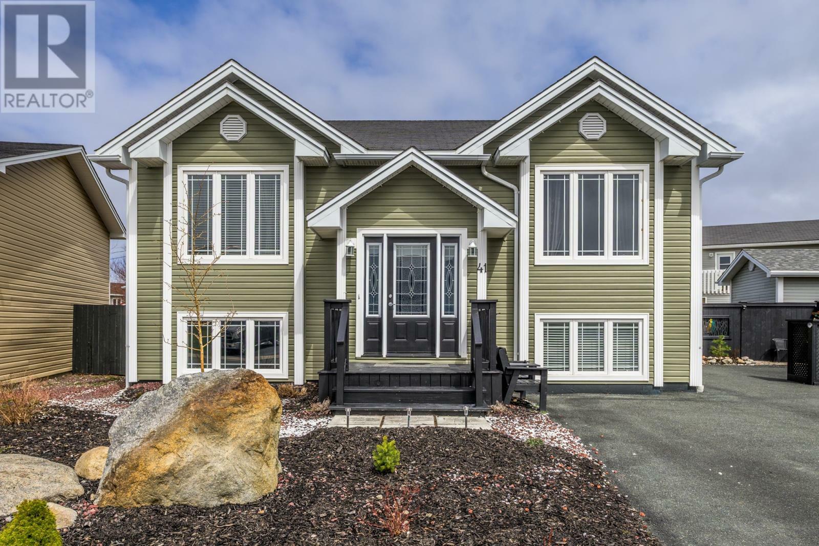41 Joshwill Crescent  Conception Bay South NL A1X 7A2 photo