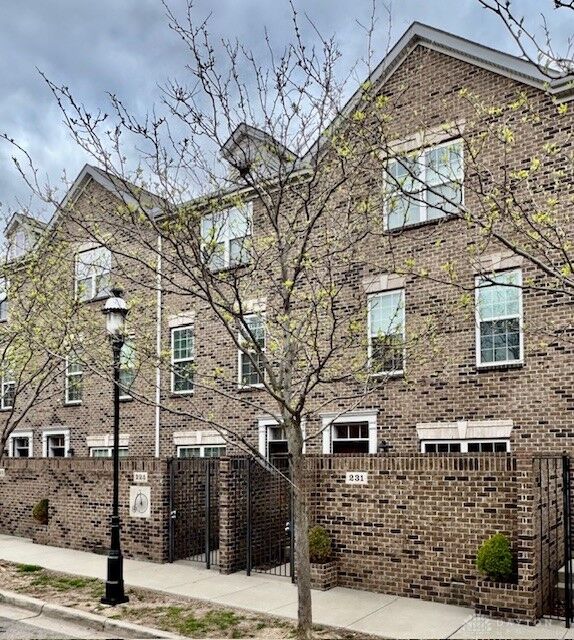 231 Ice Avenue  Dayton OH 45402 photo