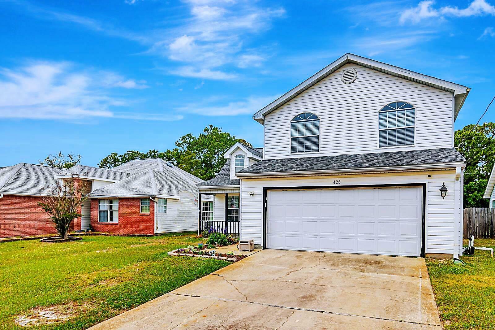 Property Photo: 428 Bridgewater Court FL 32569