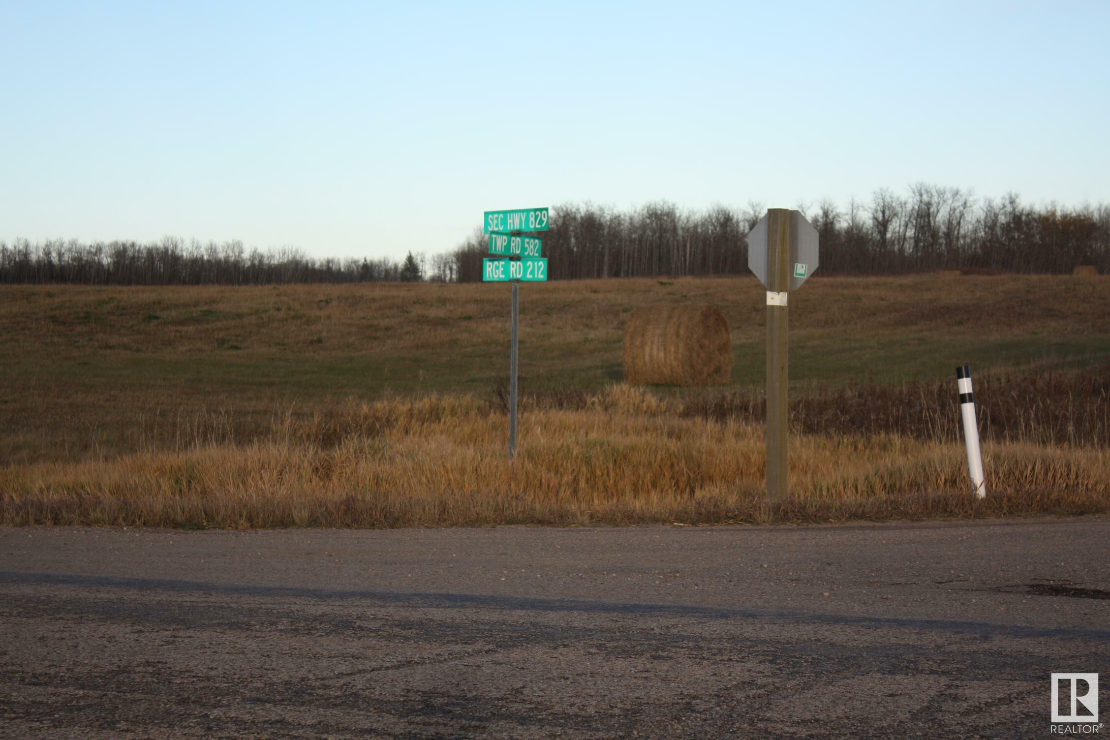 Property Photo:  Twp 582 Secondary Hiway #829  AB T0A 2V0 