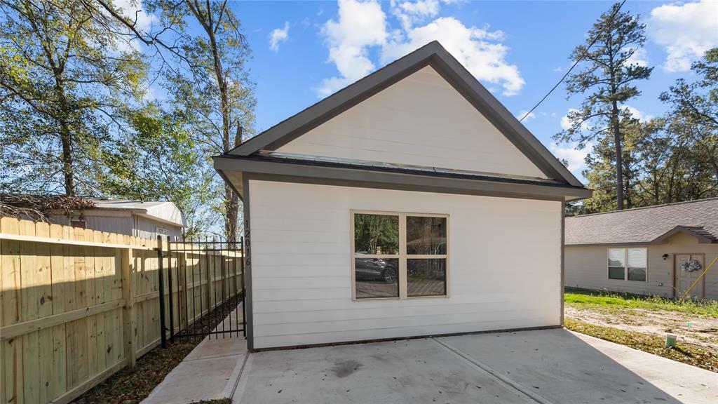 Property Photo: 12016 Canal Street TX 77318