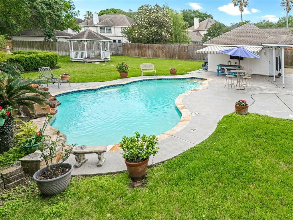 Property Photo: 2031 Lodge Crest Court TX 77573