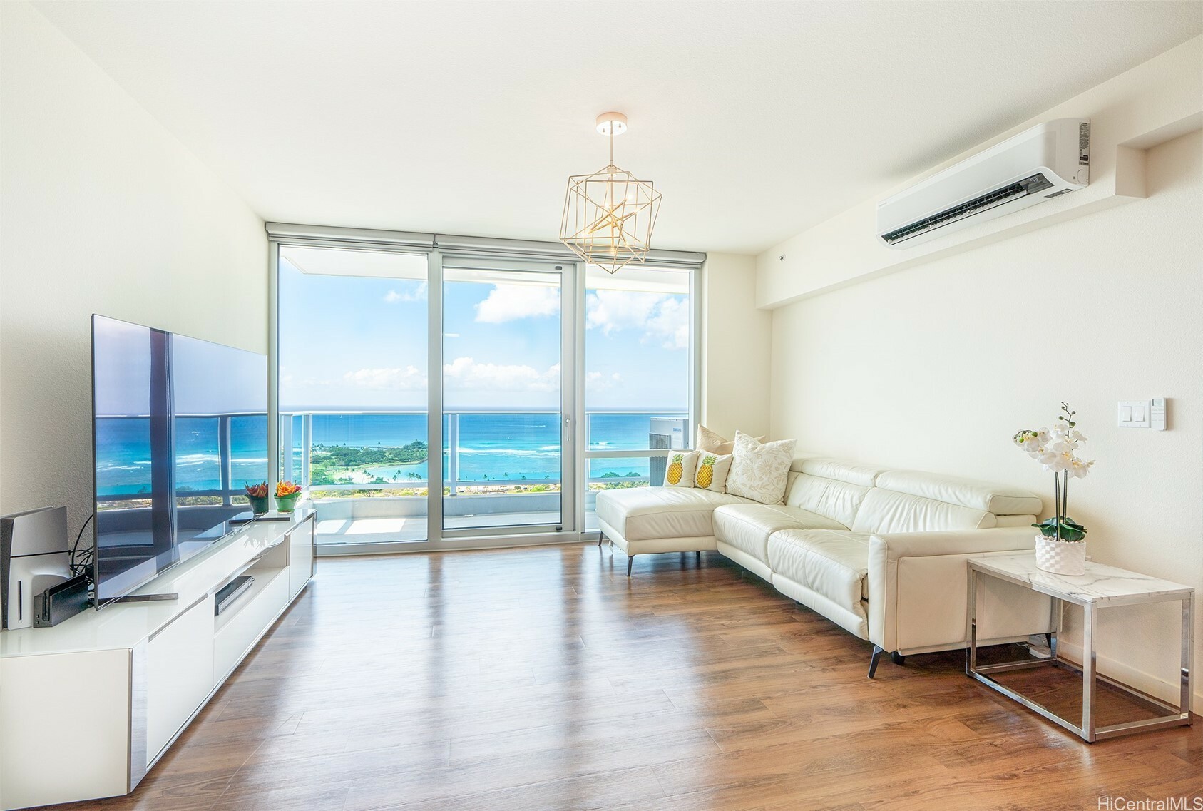 Property Photo: 1391 Kapiolani Boulevard 3311 HI 96814
