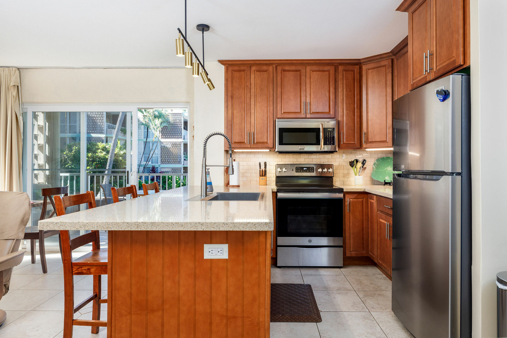 Property Photo: 75-6016 Alii Dr 126 HI 96740