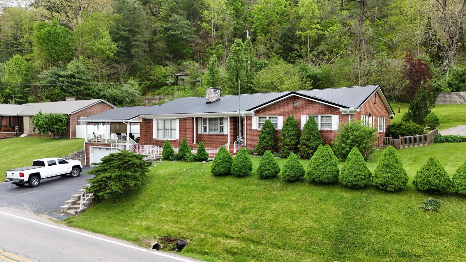 Property Photo:  428 North Main Street  KY 40447 