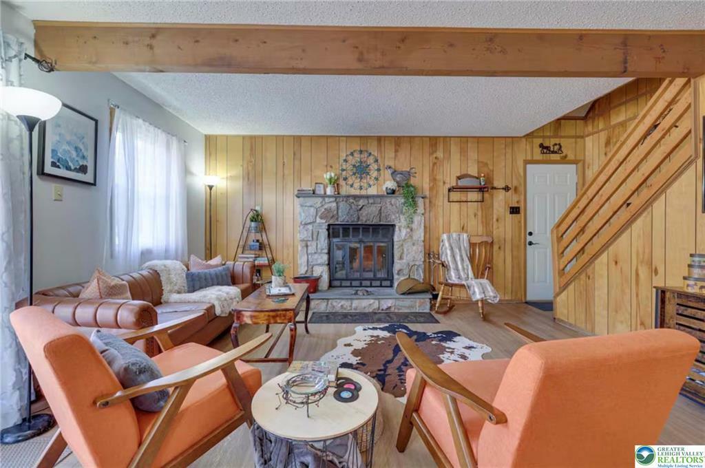 Property Photo: 35 Tennyson Circle PA 18210