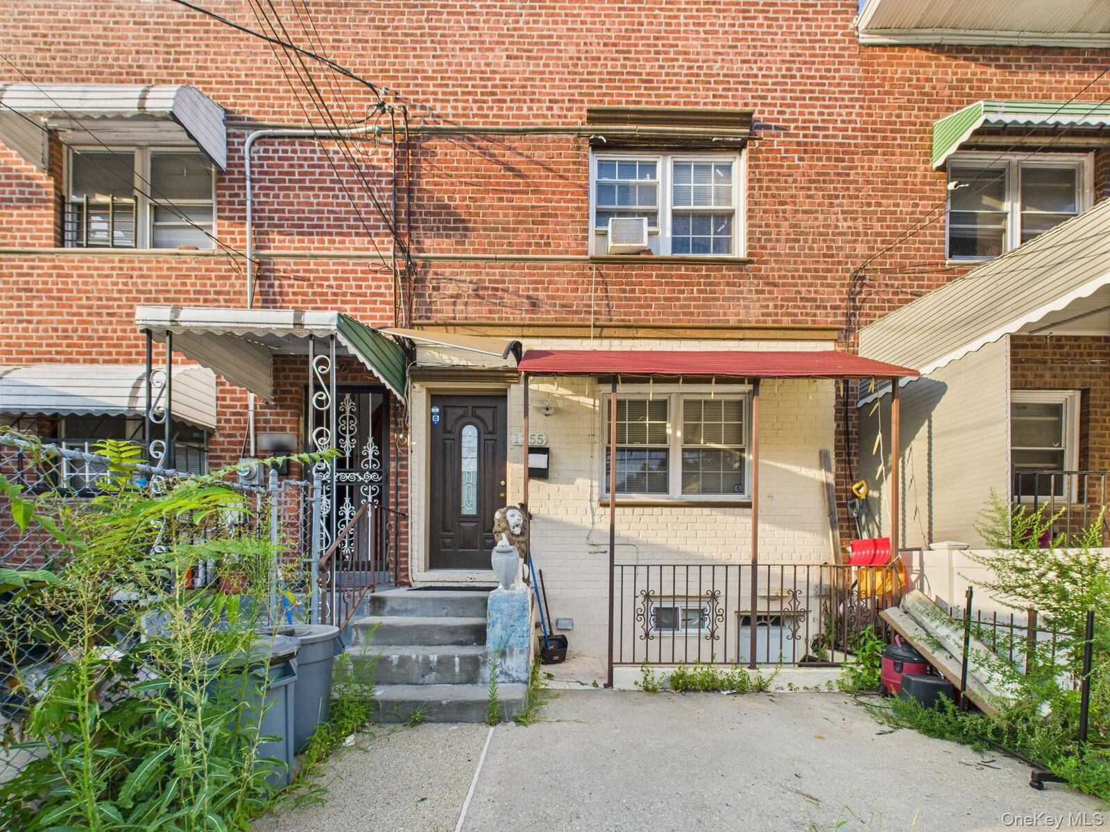 Property Photo: 1255 E 223rd Street NY 10466