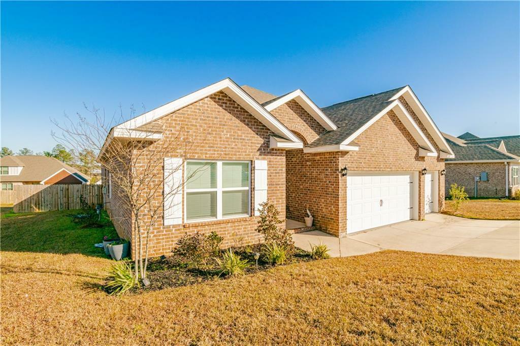 Property Photo: 12927 Sanderling Loop AL 36527
