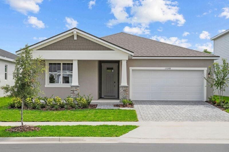 Property Photo: 13248 Pergola Avenue FL 32832