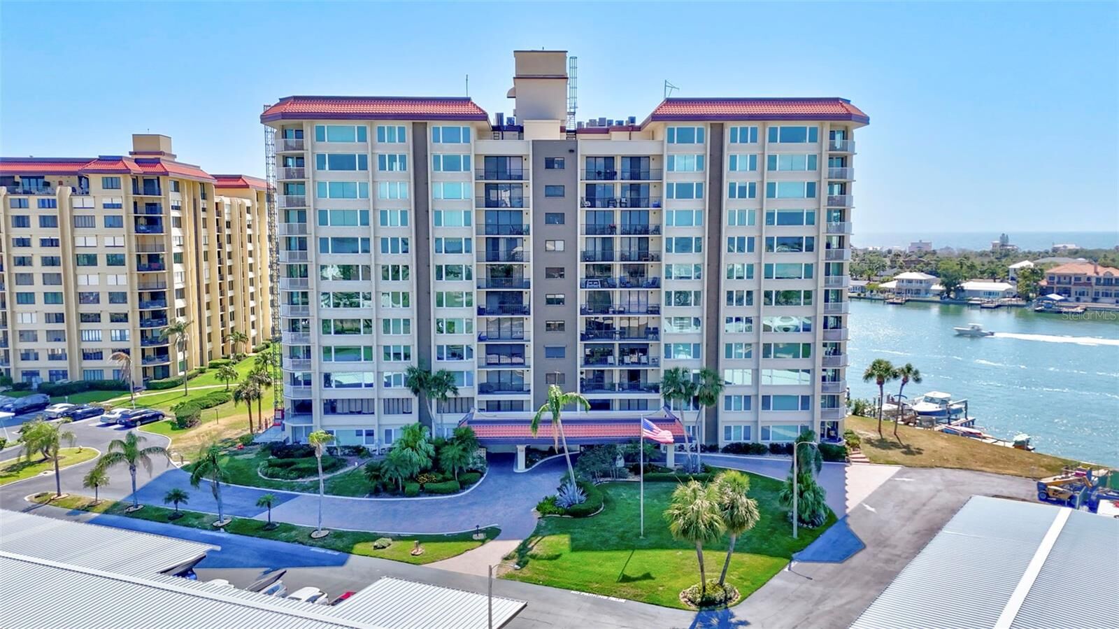 Property Photo:  736 Island Way 303  FL 33767 