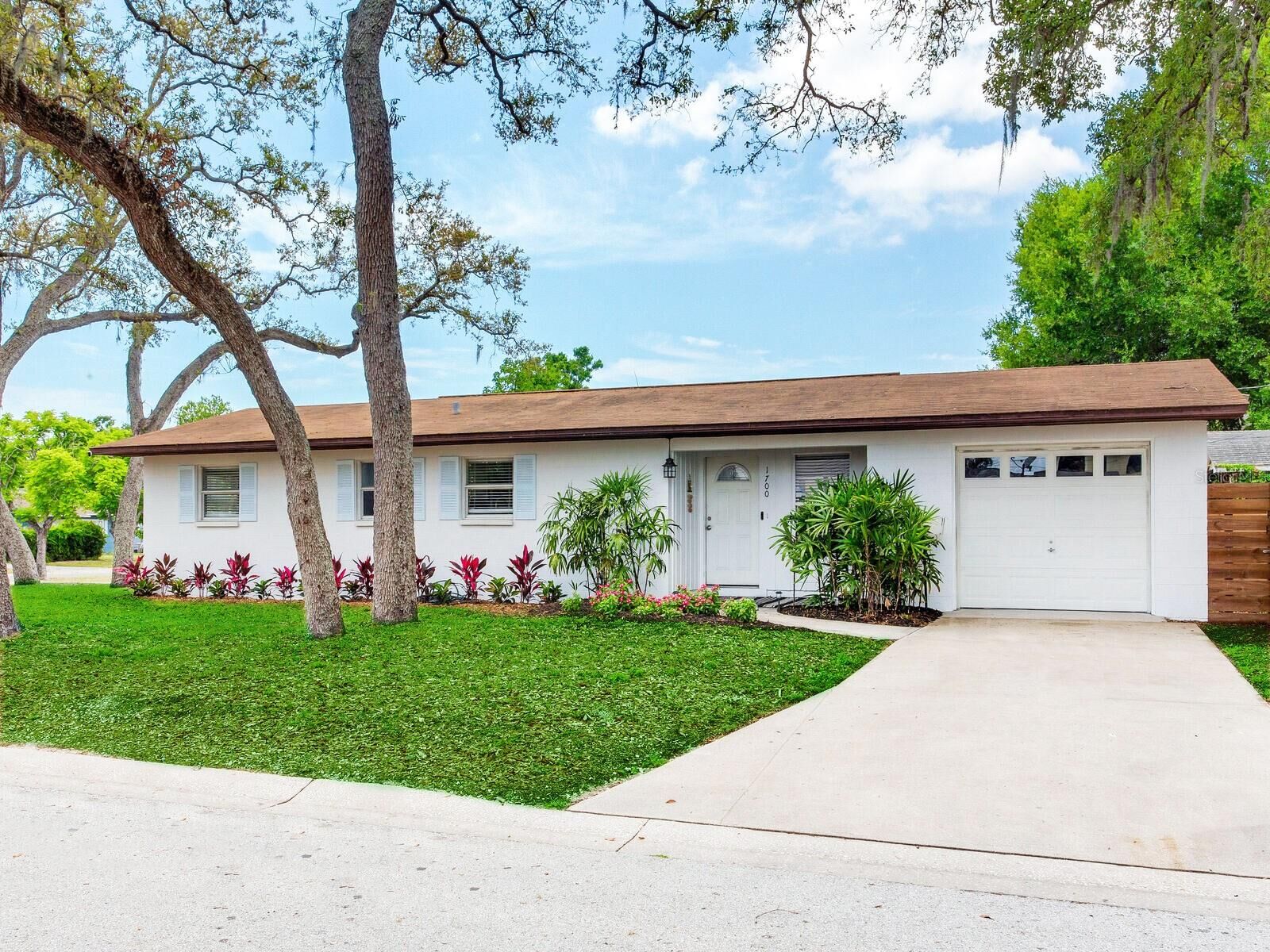 Property Photo:  1700 25th Street N  FL 33713 