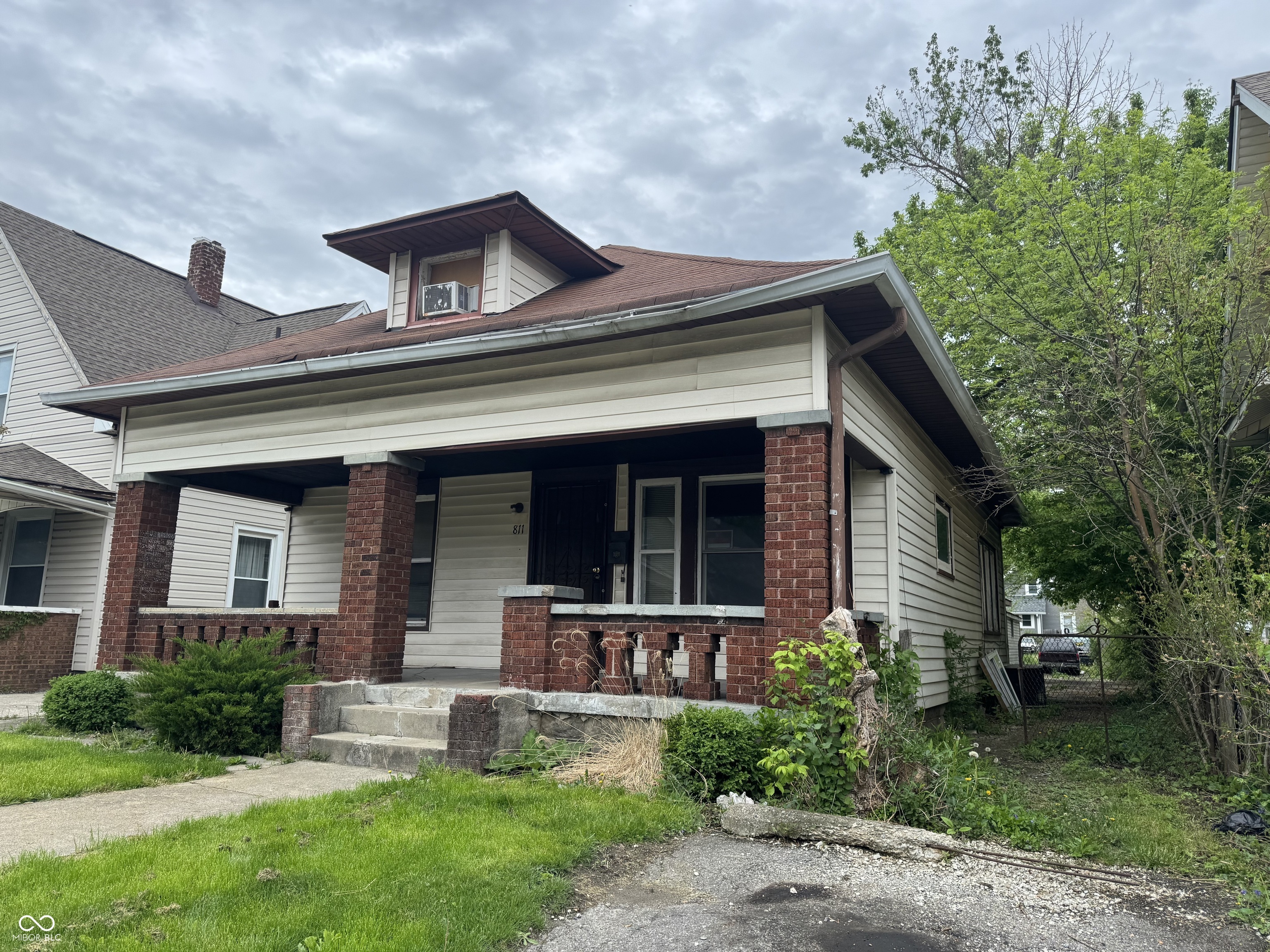 Property Photo:  811 N Oxford Street  IN 46201 