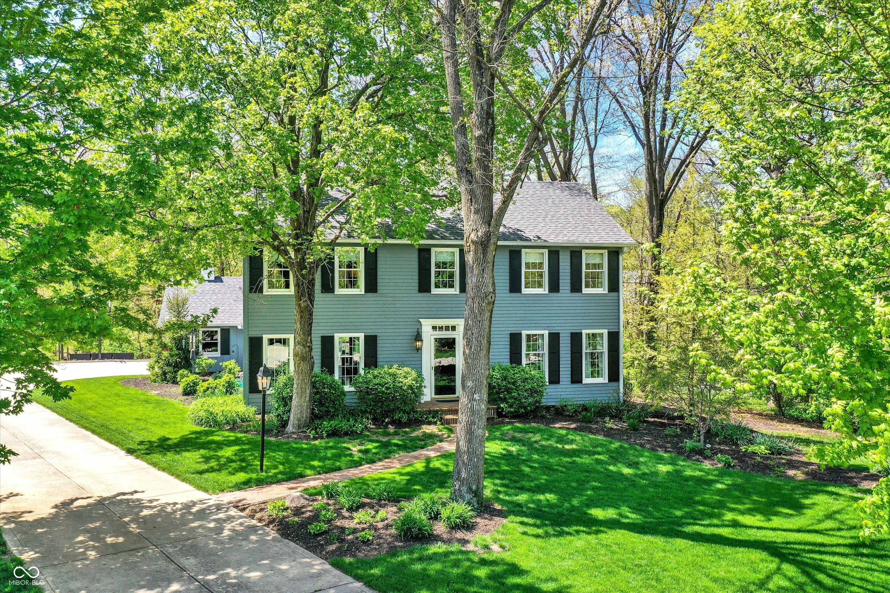 70 Williamsburg Court  Zionsville IN 46077 photo