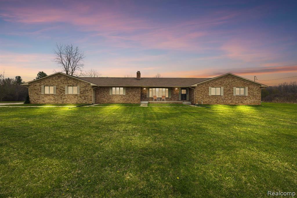 Property Photo: 5412 N Jennings Road MI 48504 1112