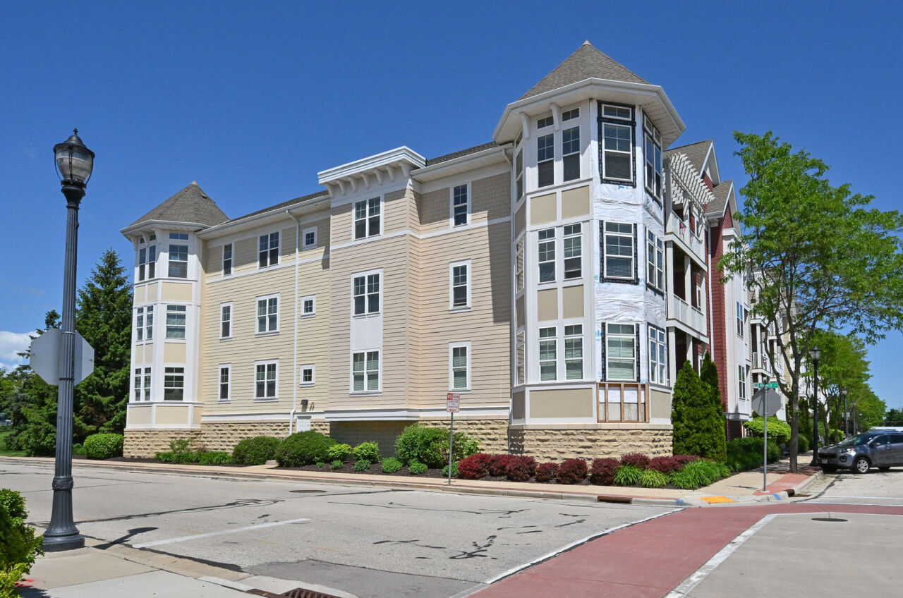 Property Photo: 1335 11th Ave 305 WI 53024