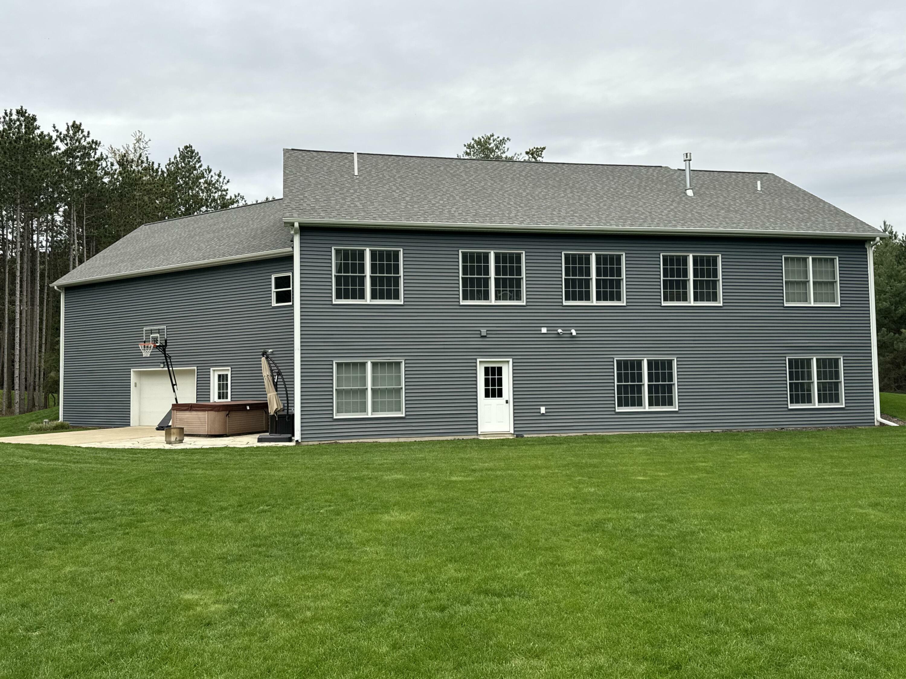 Property Photo: 16776 Timber Ridge MI 49417