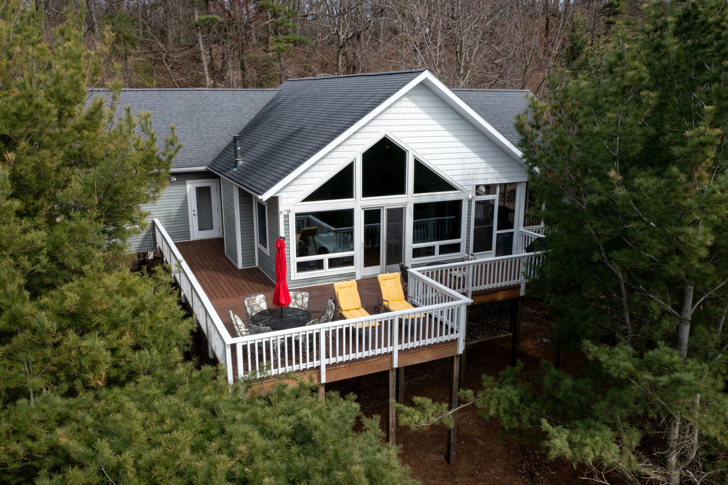 Property Photo: 14 N Lighthouse Drive MI 49436