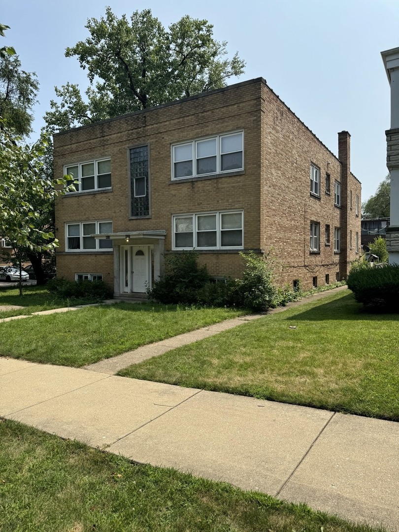 Property Photo: 4819 Conrad Street IL 60077