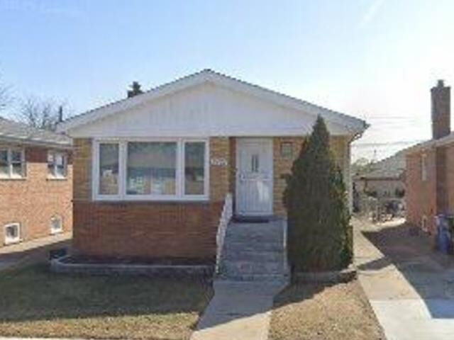Property Photo:  
