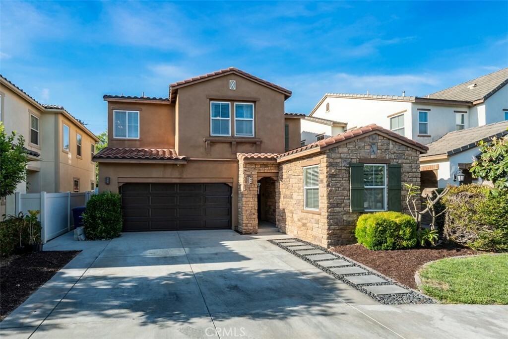 Property Photo: 54 Revell Circle CA 90620