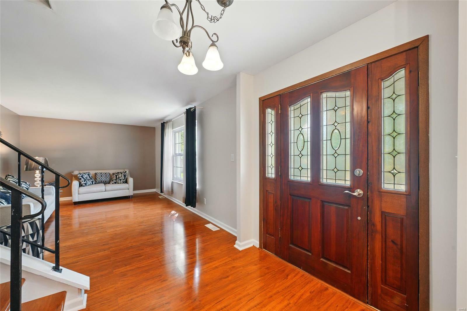 Property Photo: 552 Cherry Ridge Court MO 63021