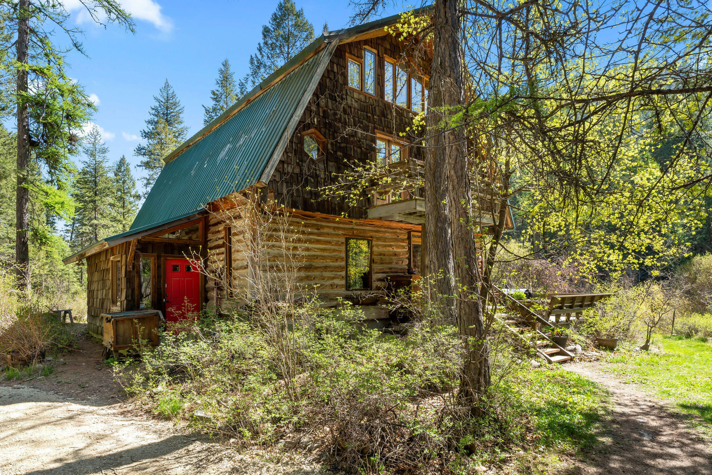 Property Photo: 4166 Grouse Creek Rd WA 99148
